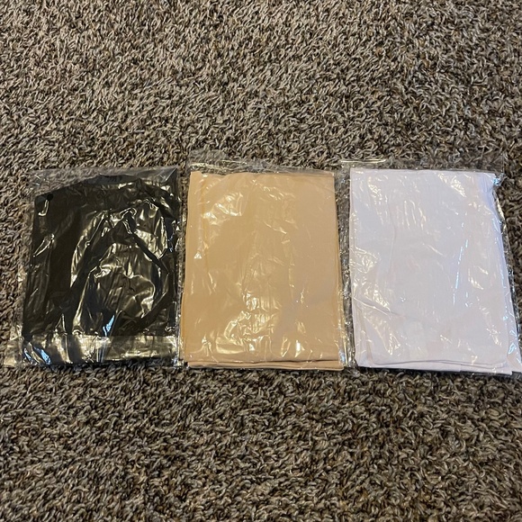 NWT! Shrugs/Arm‎ Sleeves - Picture 2 of 2